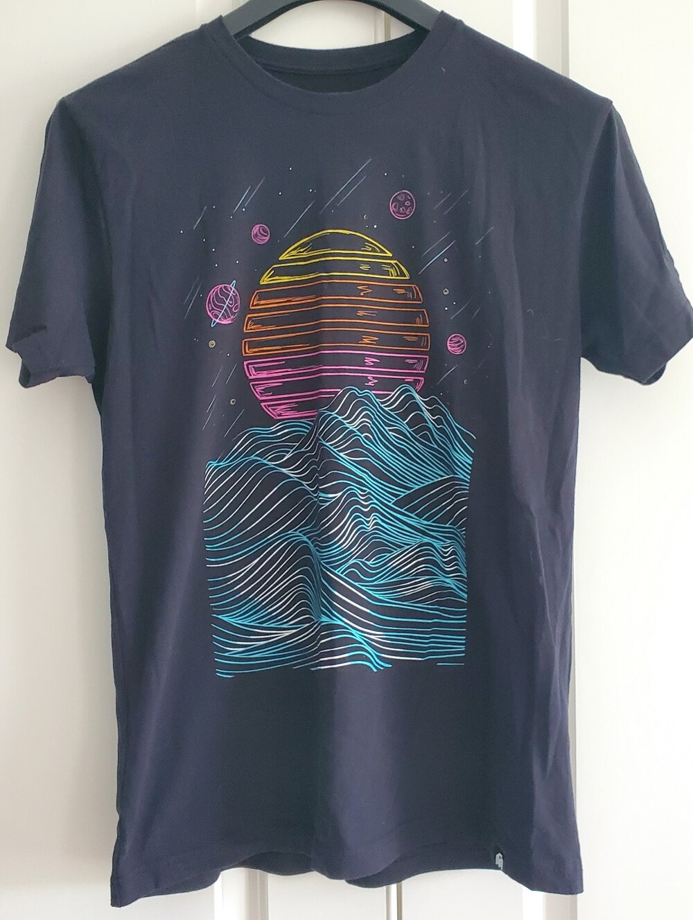 Moon Rising Spacescape Men's Into the AM Med Graphic Tee Tshirt Black Multicolor